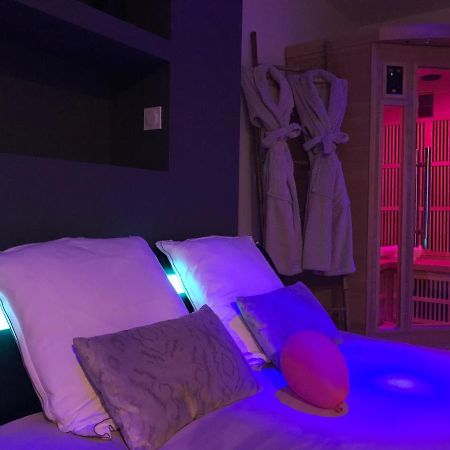 Sweet Love Romantique By Locationslepuyenvelay Le Puy-en-Velay Bagian luar foto